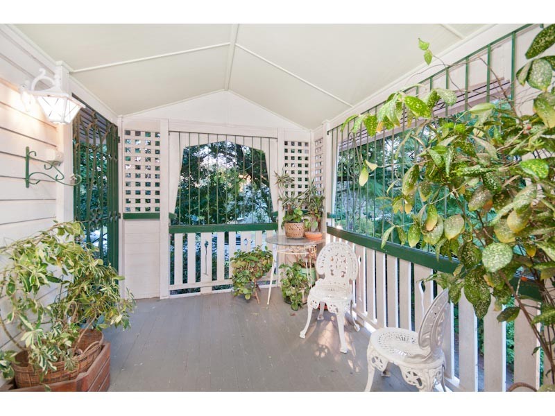 200 Clarence Road, Indooroopilly QLD 4068