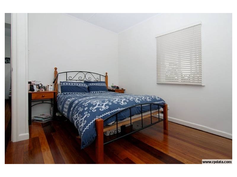 112 Market St, Indooroopilly QLD 4068