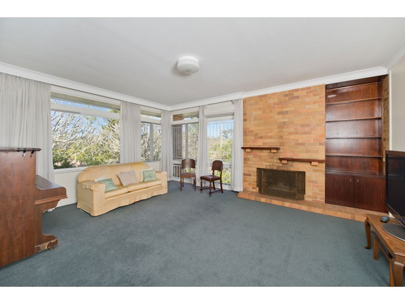 19 Lohe Street, Indooroopilly QLD 4068