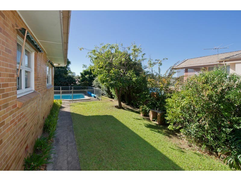 19 Lohe Street, Indooroopilly QLD 4068