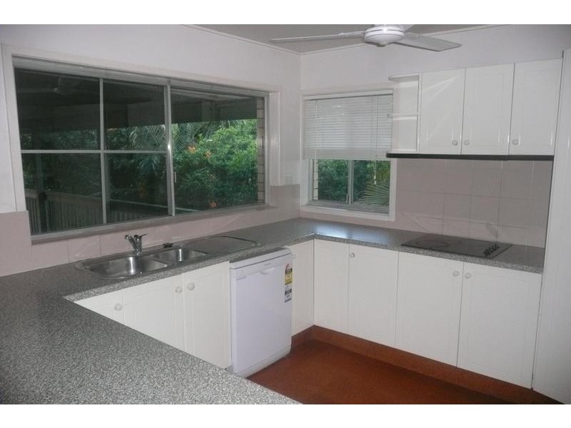 7 Crotty Street, Indooroopilly QLD 4068