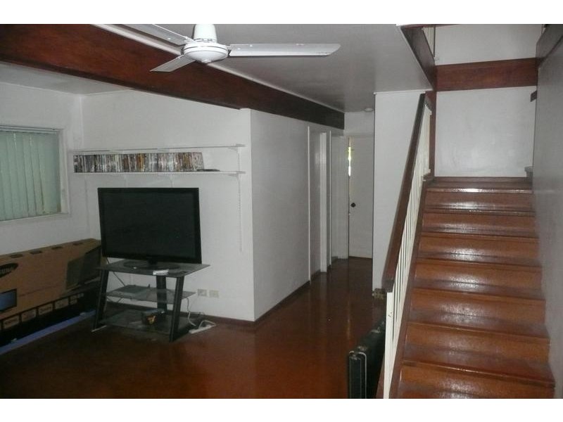 7 Crotty Street, Indooroopilly QLD 4068