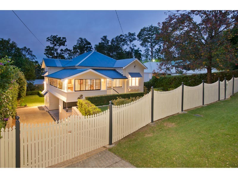 48 Dennis Street, Indooroopilly QLD 4068