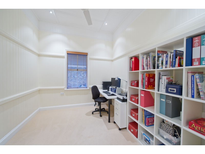 48 Dennis Street, Indooroopilly QLD 4068