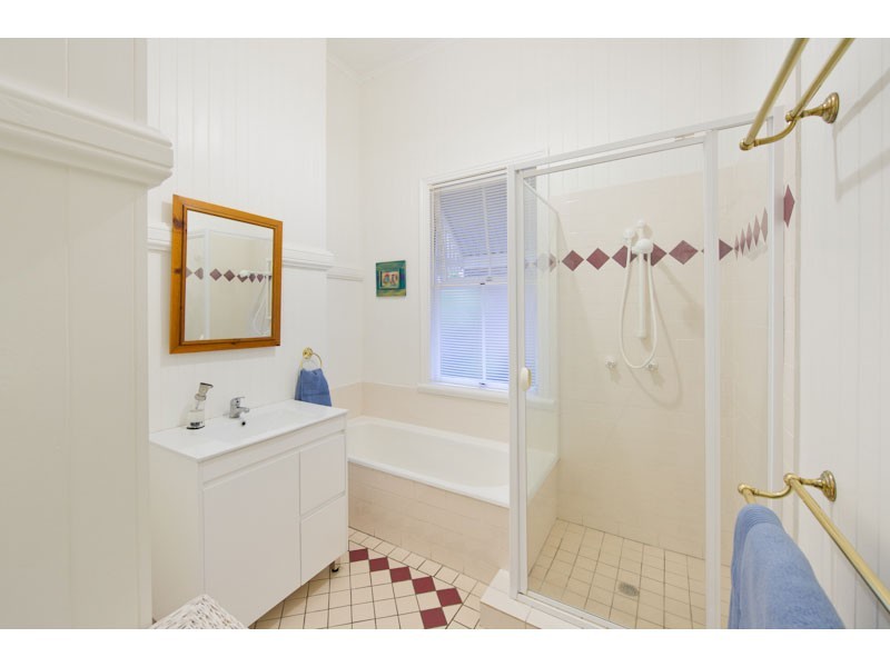 48 Dennis Street, Indooroopilly QLD 4068