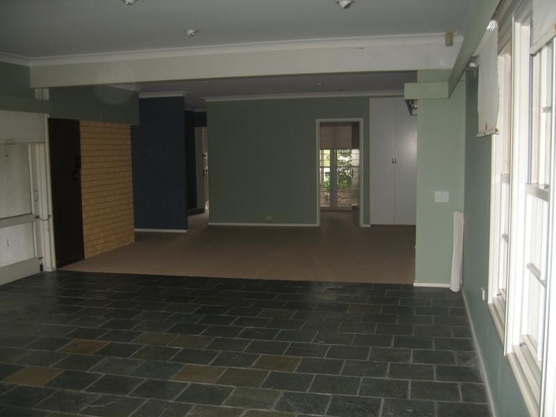 10 Bouganvillea Street, Indooroopilly QLD 4068