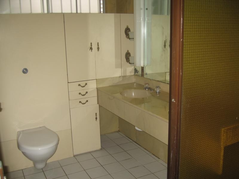 10 Bouganvillea Street, Indooroopilly QLD 4068