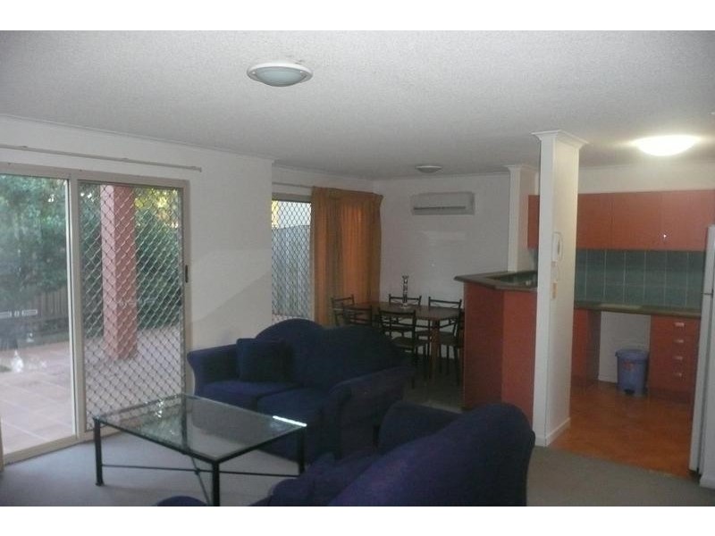 31 Glen Road, Toowong QLD 4066