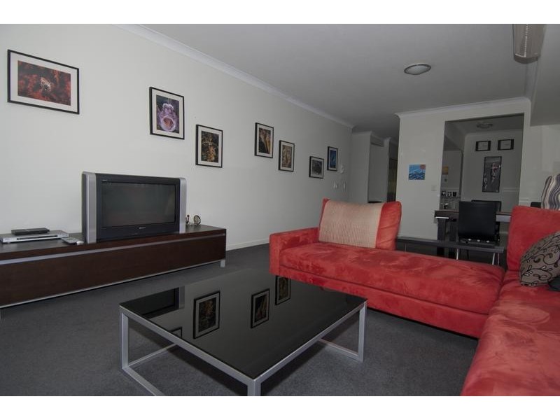 17/8 Belgrave Road, Indooroopilly QLD 4068