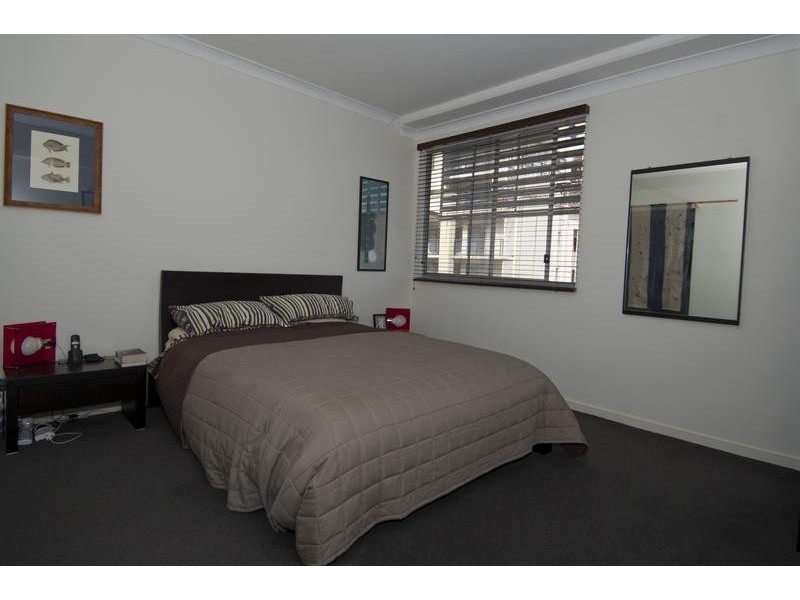 17/8 Belgrave Road, Indooroopilly QLD 4068