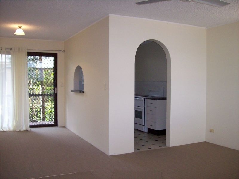 2/55 Central Avenue, Indooroopilly QLD 4068