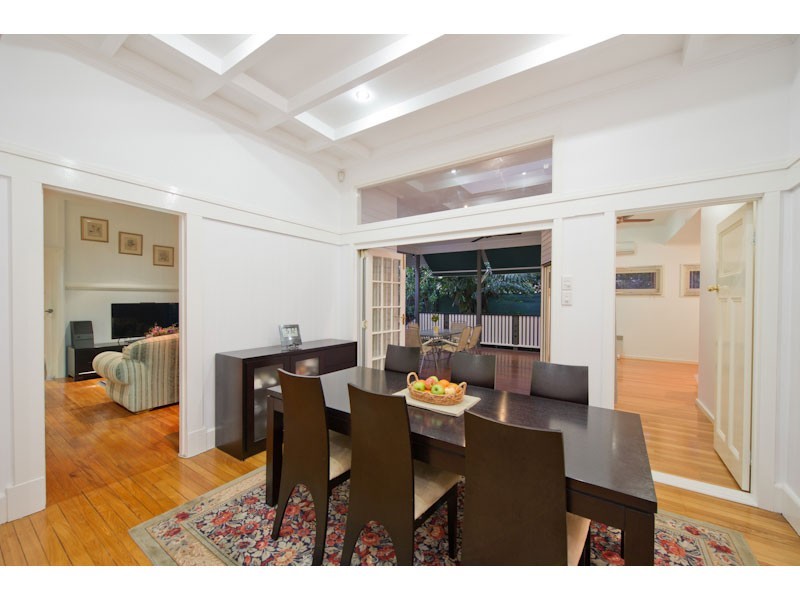 3 Harts Road, Indooroopilly QLD 4068