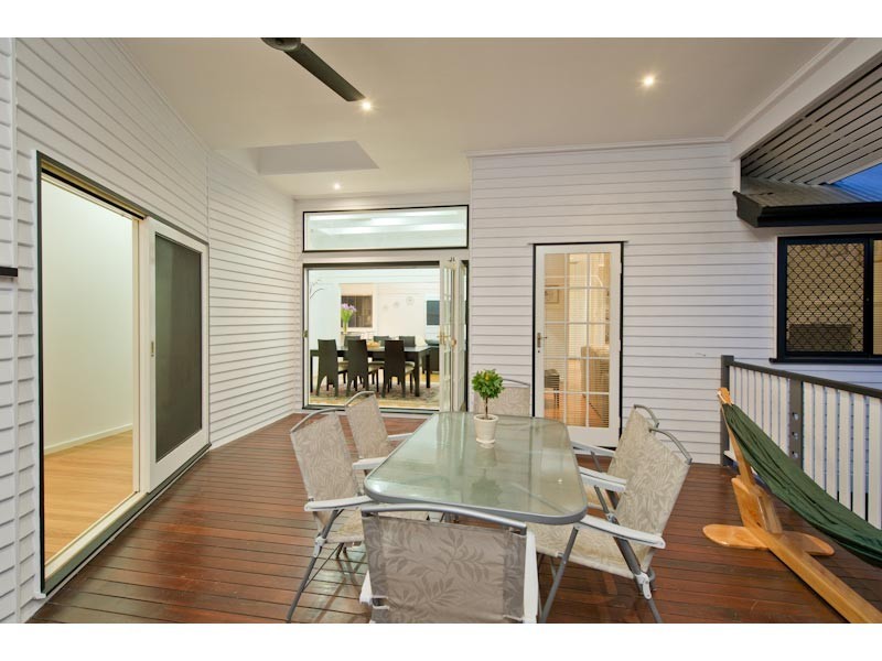 3 Harts Road, Indooroopilly QLD 4068