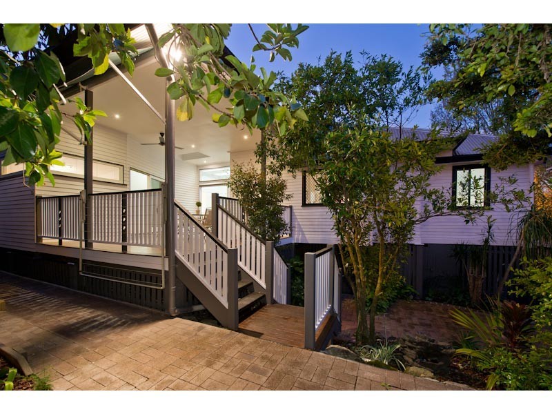 3 Harts Road, Indooroopilly QLD 4068