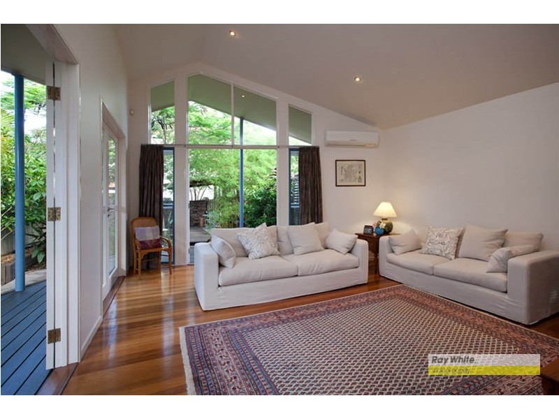 7 Charlane Avenue, Indooroopilly QLD 4068