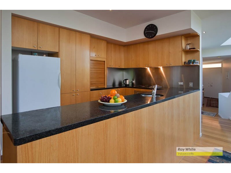 7 Charlane Avenue, Indooroopilly QLD 4068