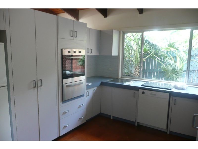 24 Tucker Street, Chapel Hill QLD 4069