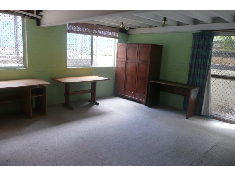 24 Tucker Street, Chapel Hill QLD 4069