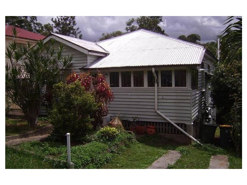 35 Montrose Road, Taringa QLD 4068