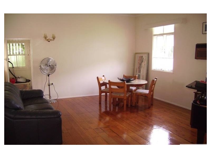 35 Montrose Road, Taringa QLD 4068