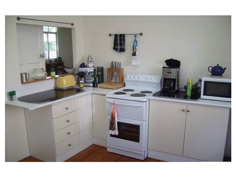 35 Montrose Road, Taringa QLD 4068