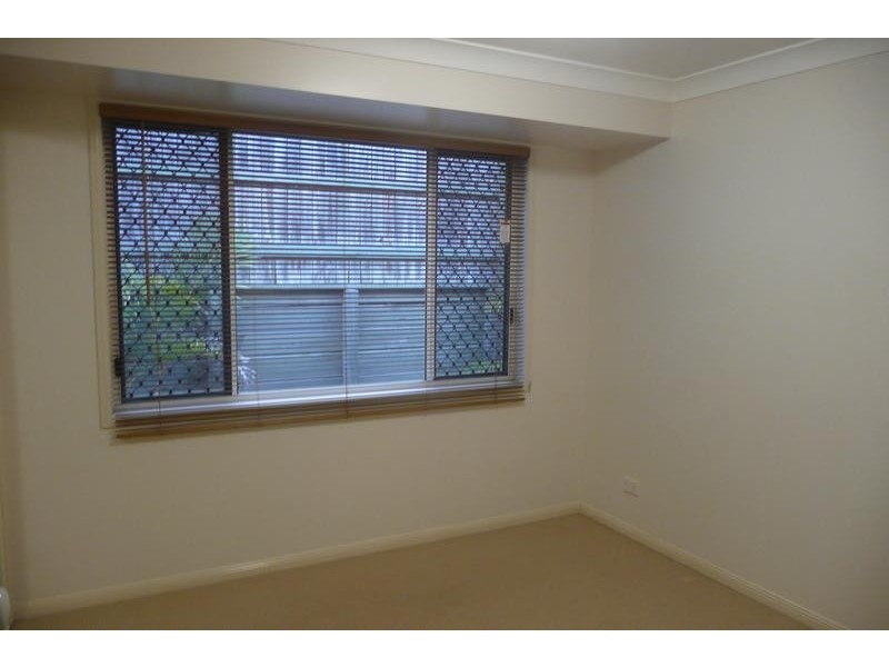 110 Goldsbrough Rd, Taringa QLD 4068