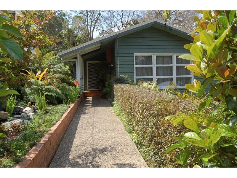 100 Ninth Avenue, St Lucia QLD 4067