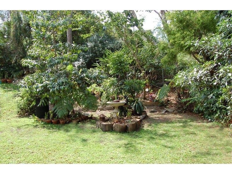 100 Ninth Avenue, St Lucia QLD 4067