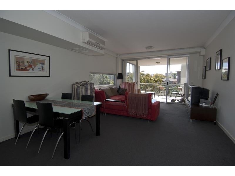 Unit 17/8 Belgrave Road, Indooroopilly QLD 4068