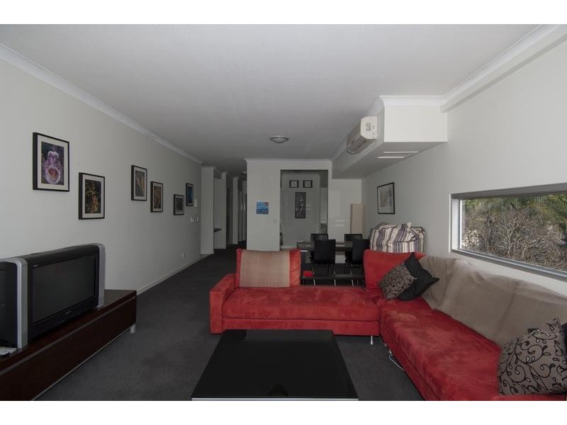 Unit 17/8 Belgrave Road, Indooroopilly QLD 4068