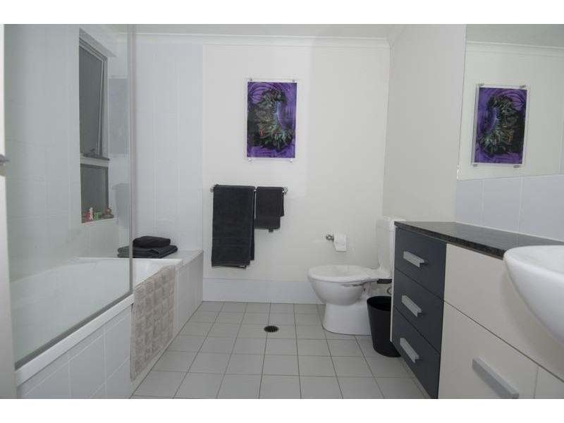 Unit 17/8 Belgrave Road, Indooroopilly QLD 4068