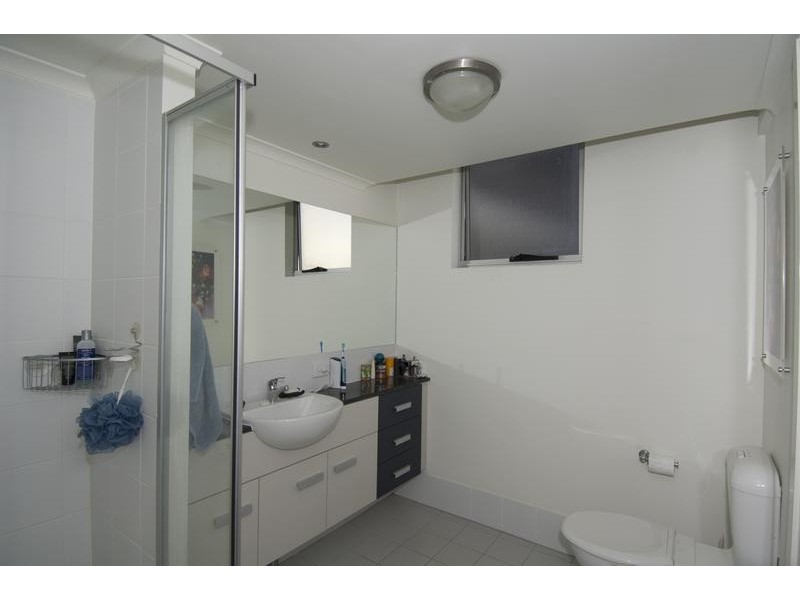 Unit 17/8 Belgrave Road, Indooroopilly QLD 4068