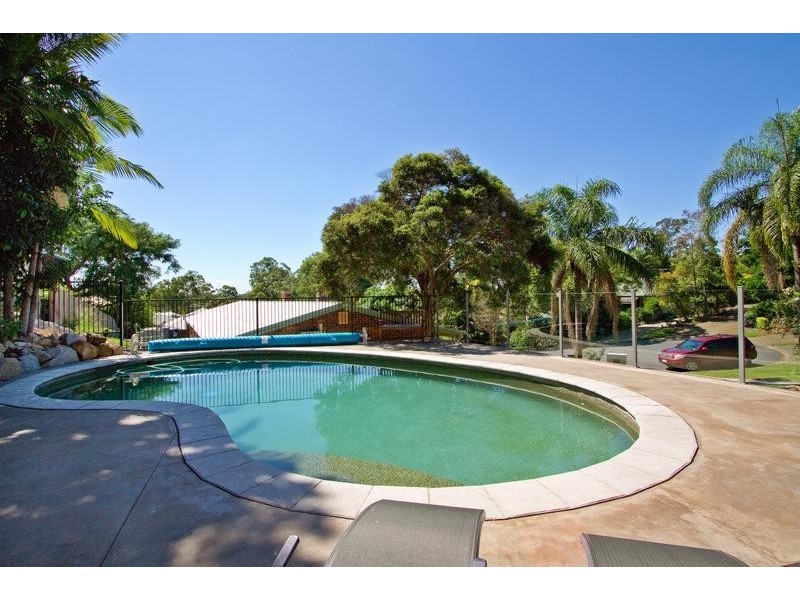 5 Ballard Place, Fig Tree Pocket QLD 4069