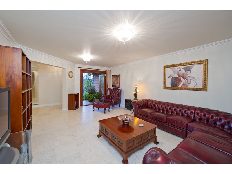 11/27 Swann Road, Taringa QLD 4068