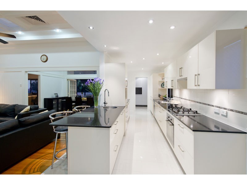 3 Harts Road, Indooroopilly QLD 4068