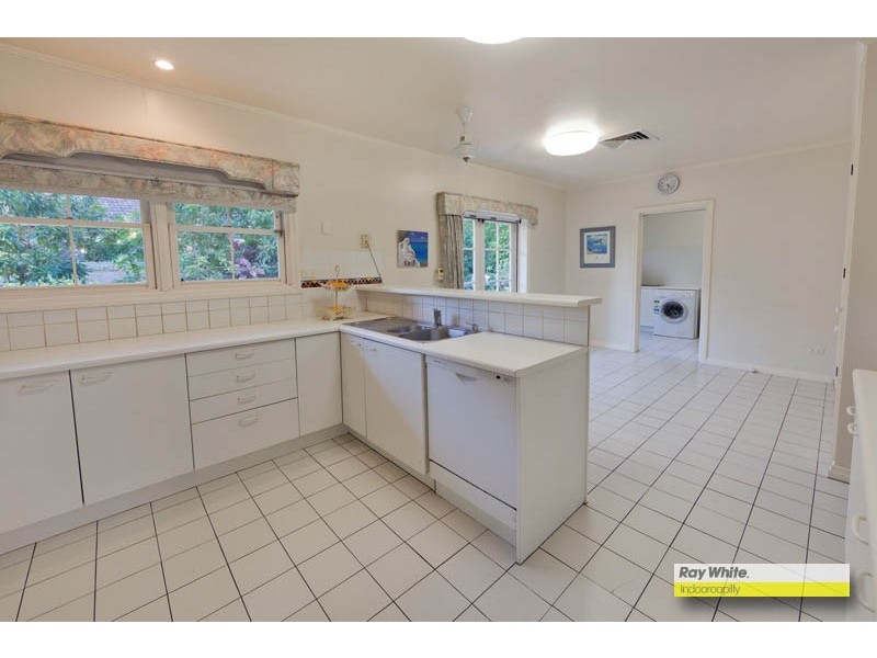 23 Glencairn Avenue, Indooroopilly QLD 4068