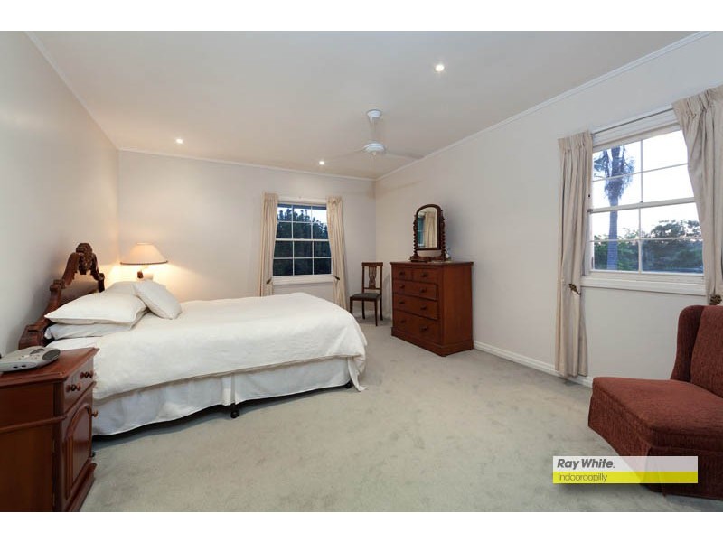 23 Glencairn Avenue, Indooroopilly QLD 4068