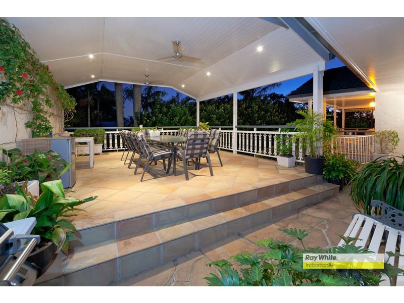 23 Glencairn Avenue, Indooroopilly QLD 4068