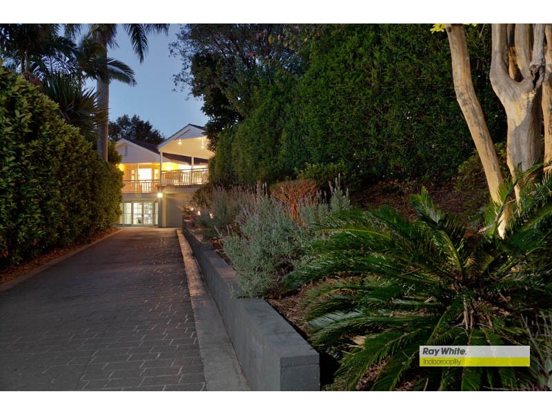 23 Glencairn Avenue, Indooroopilly QLD 4068