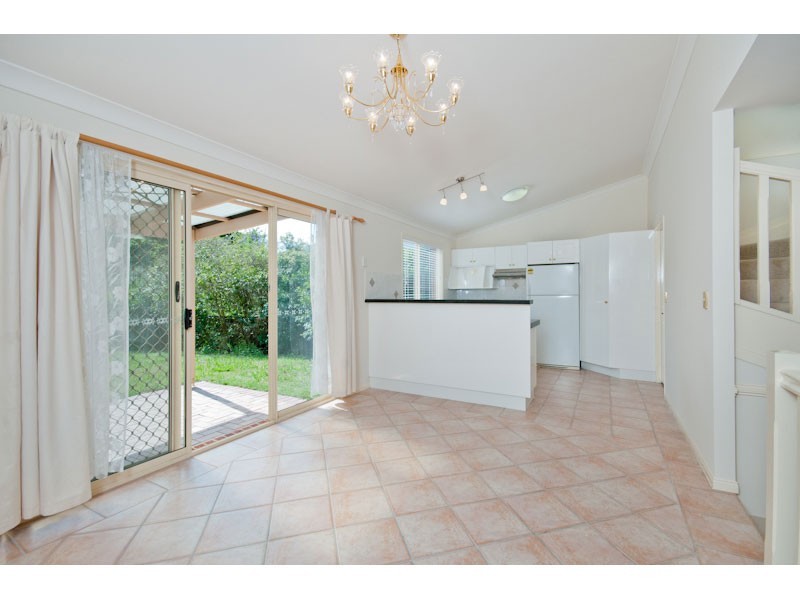 21 Queens Road, Taringa QLD 4068