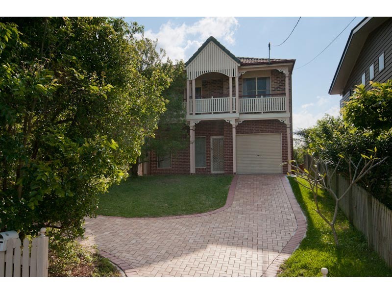 21 Queens Road, Taringa QLD 4068