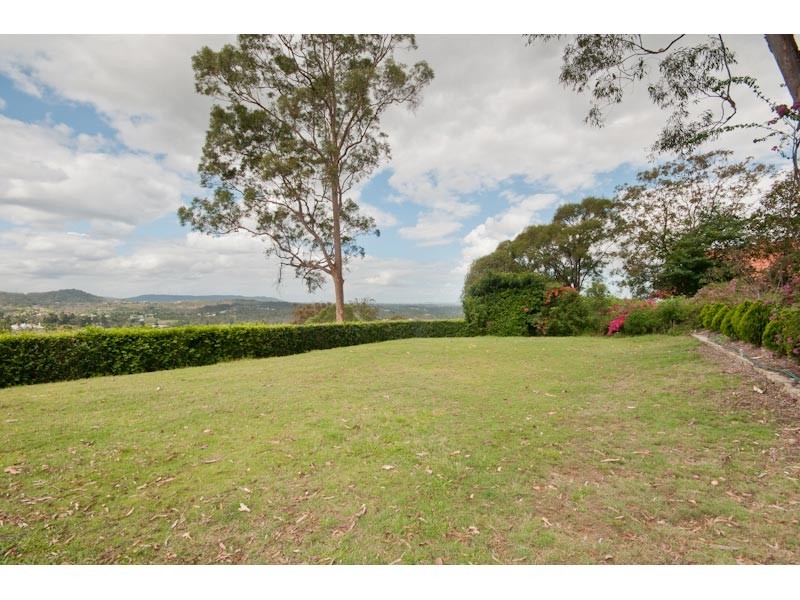 68 Primley Street, Pullenvale QLD 4069