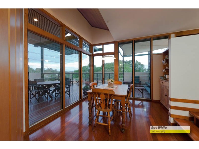 10 Carnoustie Court, Indooroopilly QLD 4068