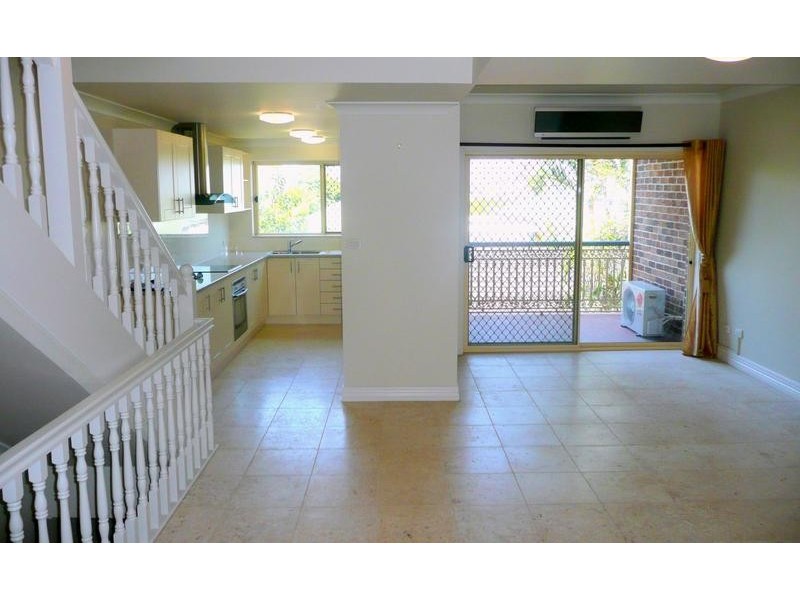 11/27 Swann Road, Taringa QLD 4068
