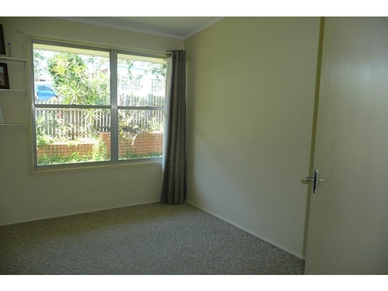 6 Sophia Street, Kenmore QLD 4069