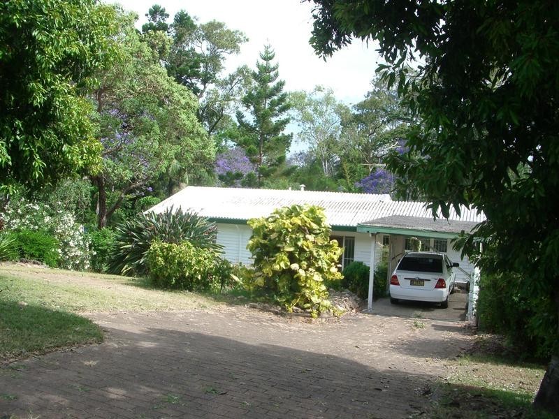 8 Priory Street, Indooroopilly QLD 4068