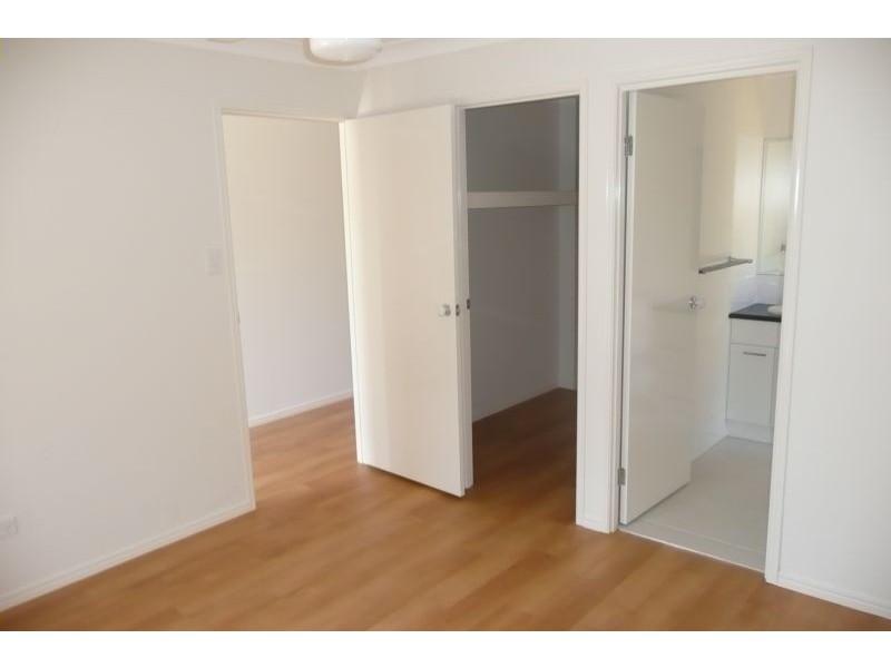 11 Plumeria Close, Kenmore QLD 4069