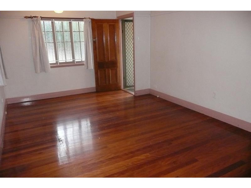 21 Woodstock Avenue, Taringa QLD 4068