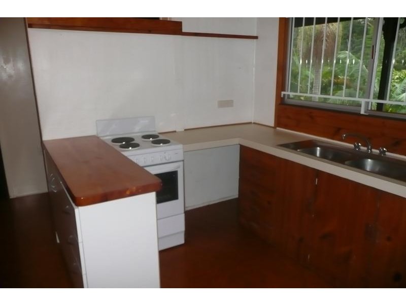 21 Woodstock Avenue, Taringa QLD 4068