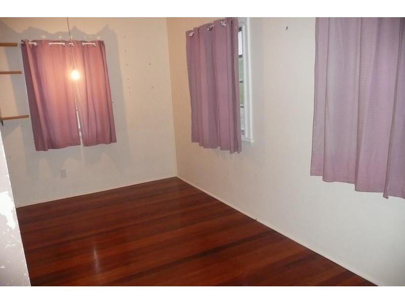 21 Woodstock Avenue, Taringa QLD 4068